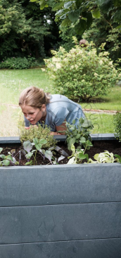 Moestuinbak Terra grijs toepassing