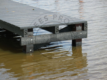 steiger-kunststof-palen.jpg